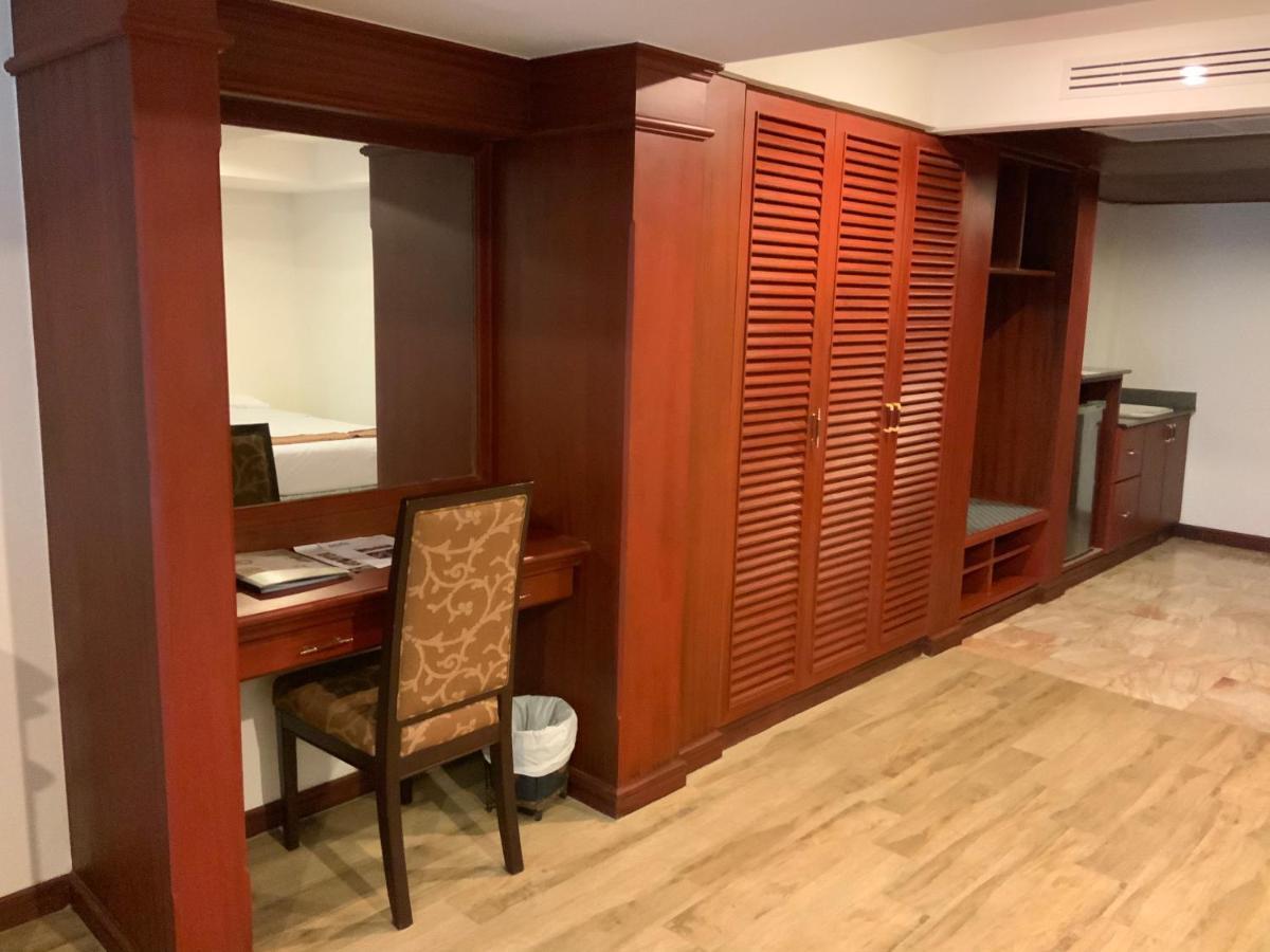 Pride Beach Resort - Adults Only Patong Bagian luar foto